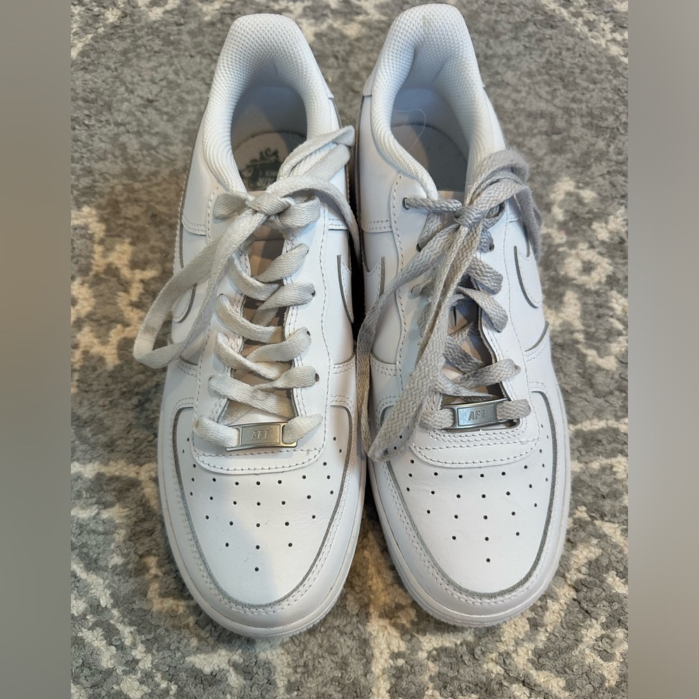 Nike air force ones only ever worn around the house  could use new laces